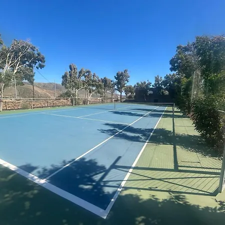 Semesterbostad Zephyros, Pool & Tennis *